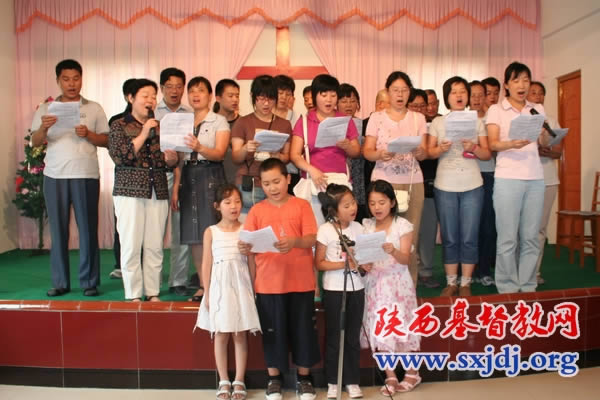 省基督教两会纪念三自爱国运动60周年爱国主义教育活动暨2010年中青年夏令营(图4)