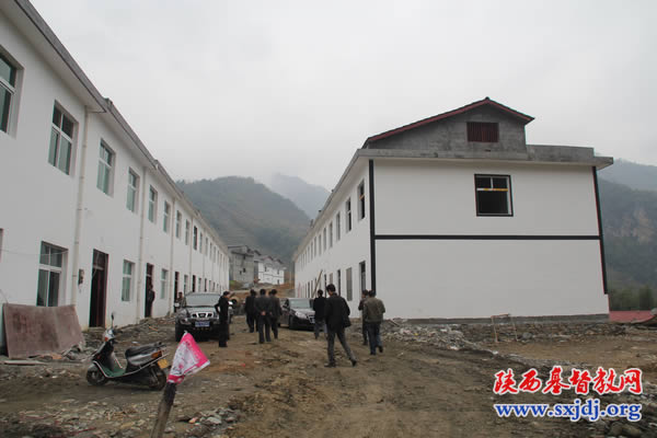 安康市岚皋县铁炉乡灾后援建项目完工(图3)