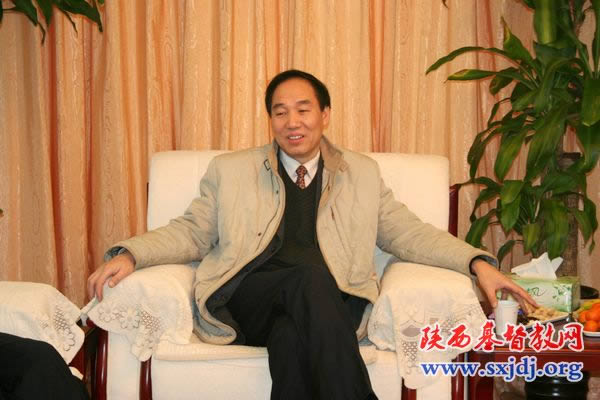 省政协副主席、省委统战部部长周一波一行来我会走访慰问(图2)