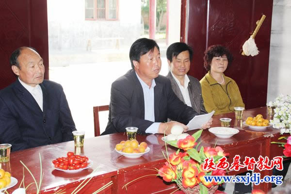 省两会主席、会长王俊牧师到南郑、城固教会走访调研(图4)