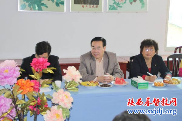 省两会主席、会长王俊牧师到南郑、城固教会走访调研(图7)