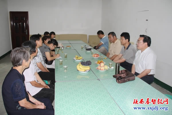 省基督教两会主席、会长王俊牧师前往丹凤县教会调研工作(图2)