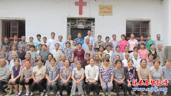 商州区南城子聚会点举办2011年第一期圣经识字班(图2)