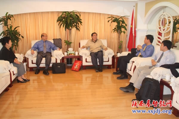 郑国治牧师一行访问陕西教会