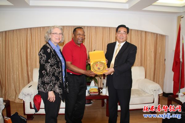 美国联合基督教会及基督会主席访问陕西教会(图3)