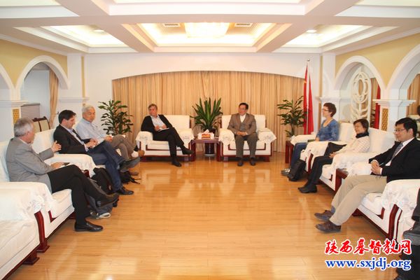 挪威圣约教会友人高卫格牧师一行访问我省教会