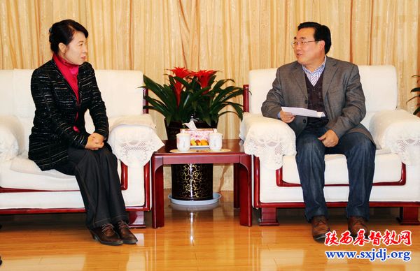 副省长王莉霞走访省基督教两会、圣经学校