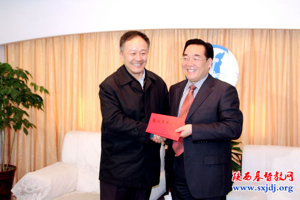 省委常委、统战部部长陈强走访慰问省基督教两会