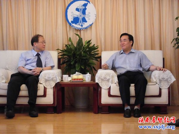 香港华人基督教联会一行5人访问我会及圣经学校