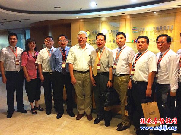 我会主席、会长王俊牧师随爱德之友参访团访问台湾