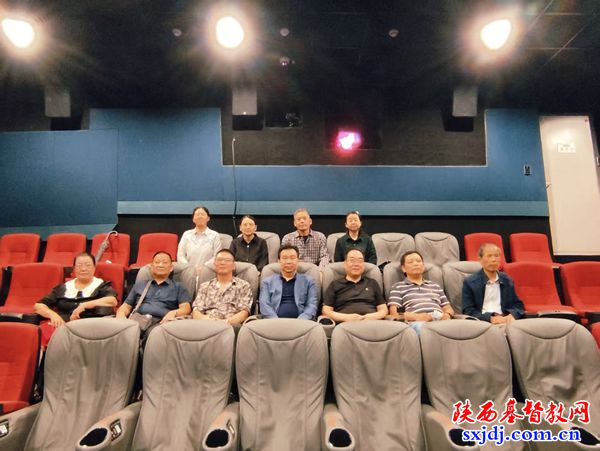 铭记历史 吾辈自强——省基督教两会组织驻会同工观看爱国主义教育题材影片《南京照相馆》