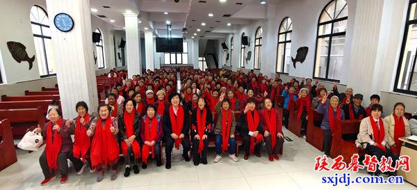 长安区基督教两会组织重阳节敬老活动