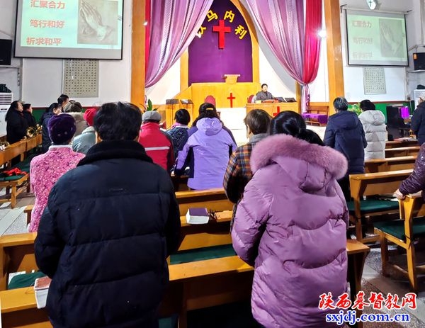 高陵区基督教两会举办中国教会妇女公祷日崇拜活动