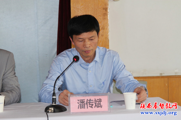 省基督教两会、陕西圣经学校召开全国人大、全国政协十二届五次会议精神传达学习会议(图3)