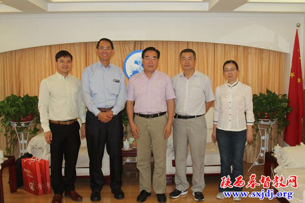 美国国际学园传道会副会长郑摩西牧师一行访问陕西教会(图2)
