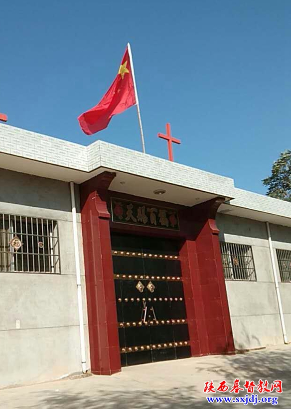 喜迎国庆  爱国爱教  全省各地教会升挂国旗(图5)