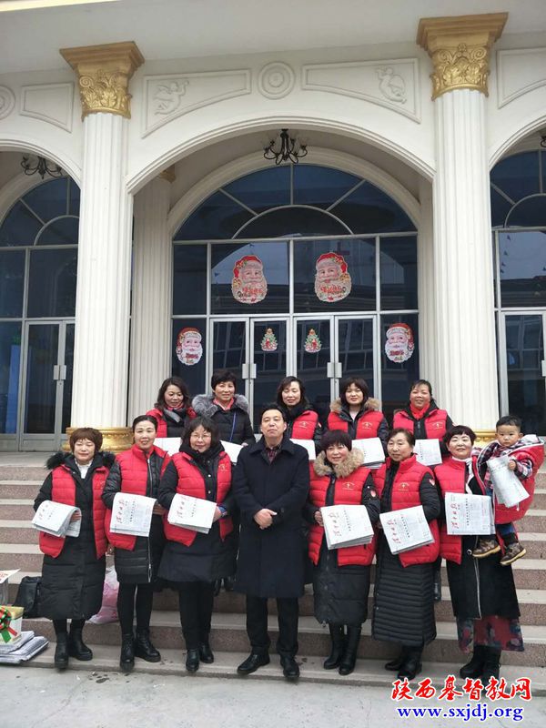 汉中市基督教社会服务部积极参与“一元爱心 温暖一百”义卖活动