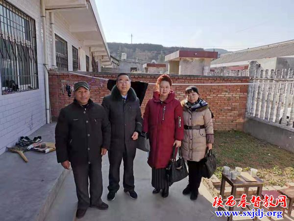 宝鸡市基督教两会开展圣诞节“送温暖看望慰问活动(图3)