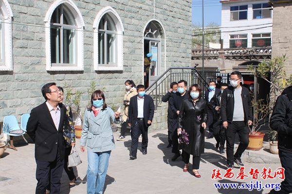 榆林市政协副主席苏世强到芝圃巷教会调研