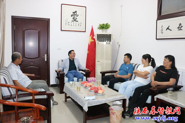 王俊牧师赴富平教会走访调研