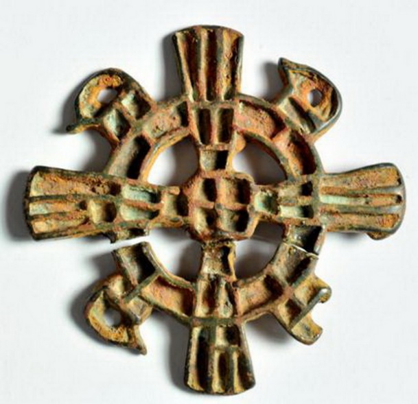 溯本求真——敦煌青铜十字纹图像再解读